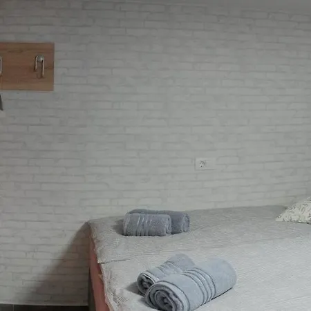Prima Countryside Apartment *