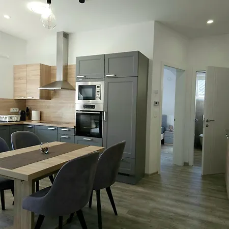 Prima Countryside Apartment *
